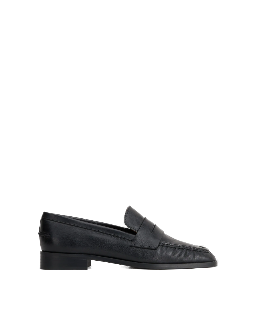 ATP-Atelier-Airola-Loafer-Black-Nappa-Freisteller.png