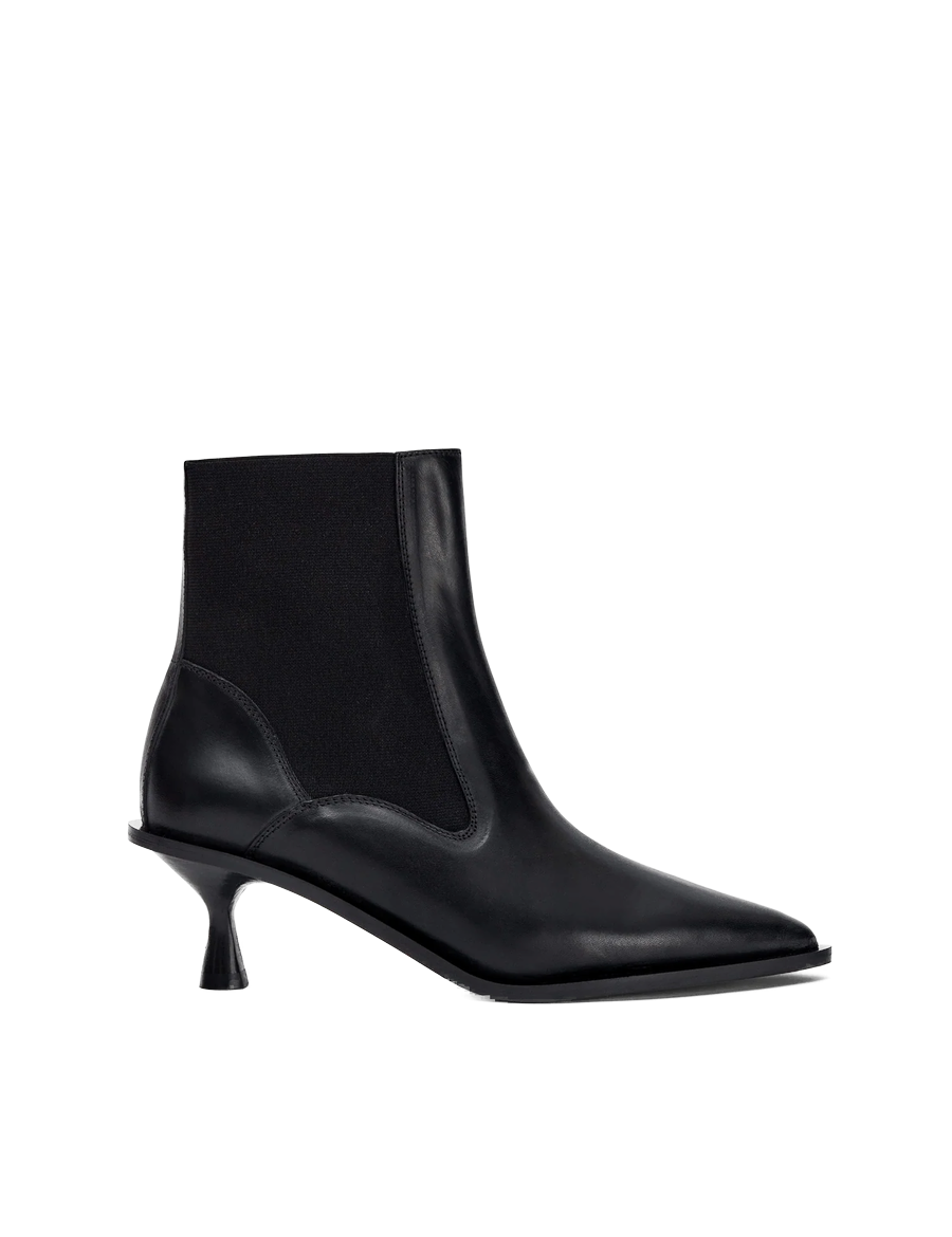 ATP-Atelier-Trino-Bootie-Black-Vacchetta-Freisteller.png