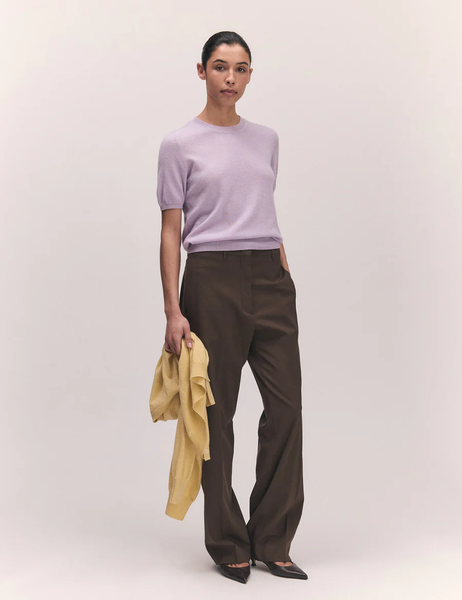 And-Daughter-Emer-Cashmere-T-Shirt-Lilac-Tragefoto-Full-Body.png