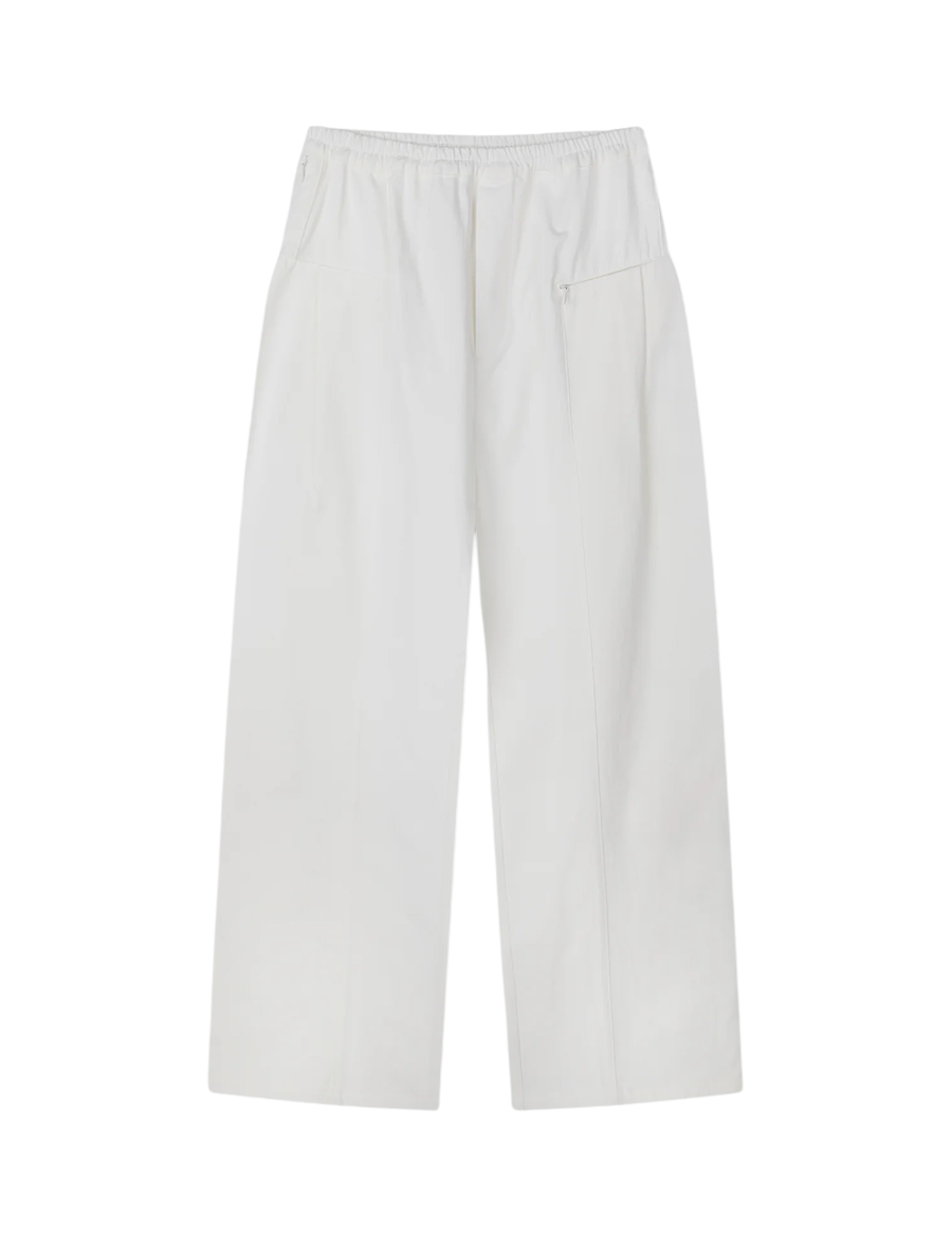 Deiji-Studios-Pleat-Pant-White-Freisteller.png
