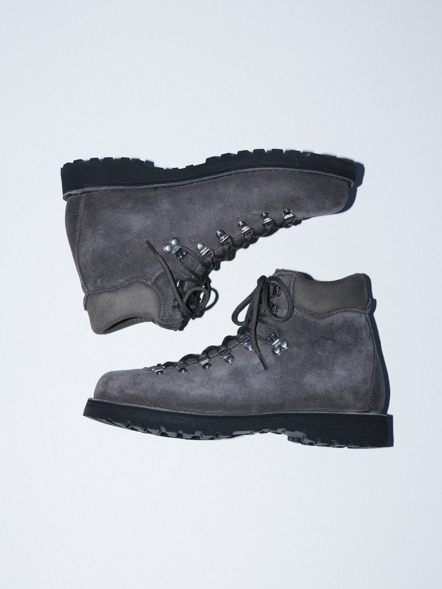Roccia Vet Dark Fallow Suede