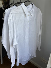 Fig & Honey Leinenshirt Oversized Weiß Hängerfoto