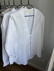 Fig & Honey Leinenbluse zum Schnüren Hängerfoto