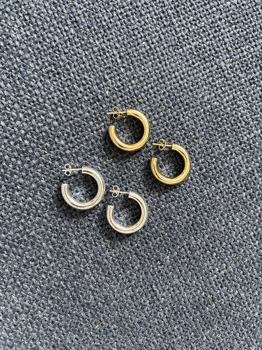 Frellini Ohrringe Hoops Joey Flach auf Stoff