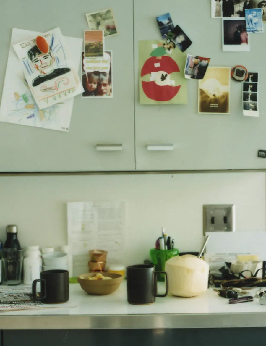 Hasami-Porcelain-Mug-Cup-Black.webp