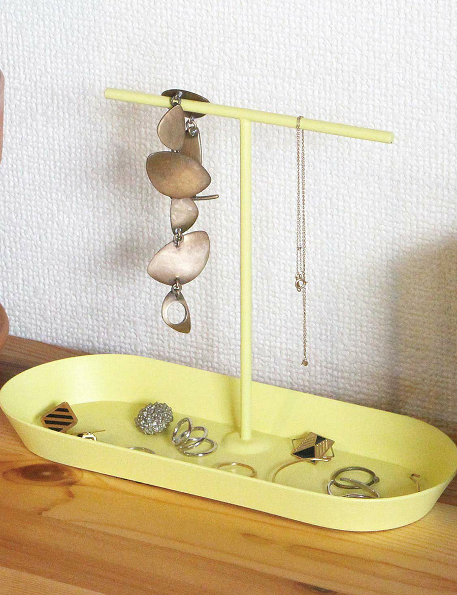 Hightide Accessory Tray Ablage Gelb mit Schmuck 