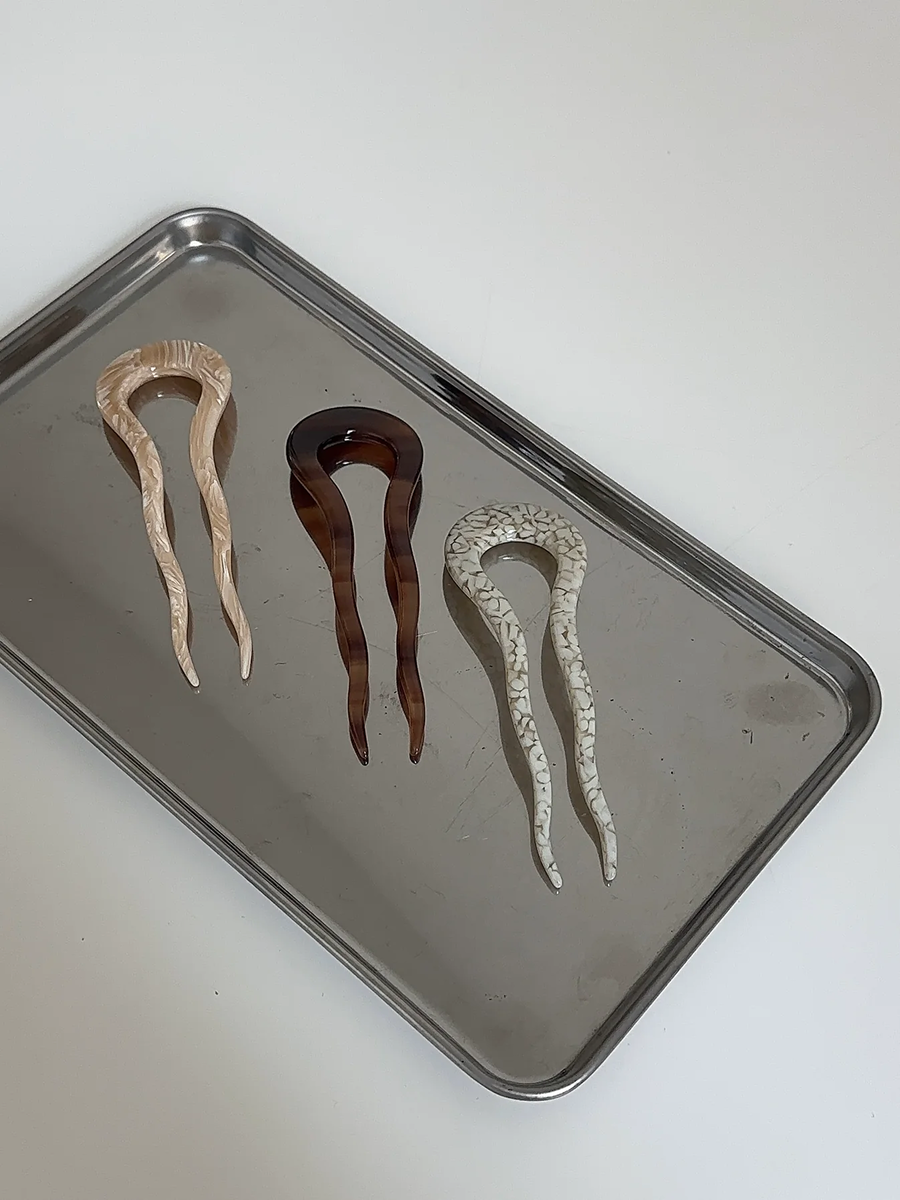 Wavy U-Pin Snowflake