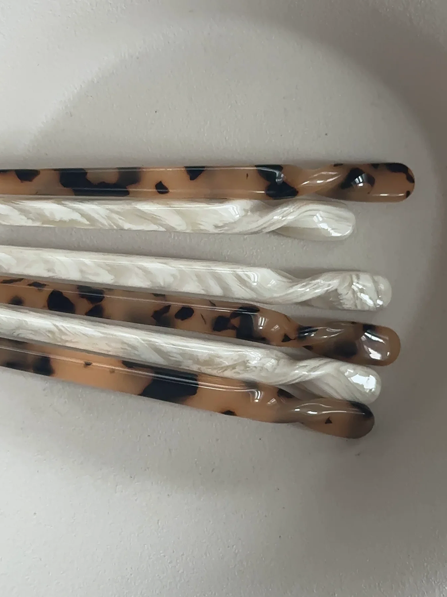 Twisted Hairpin Beige Swirl