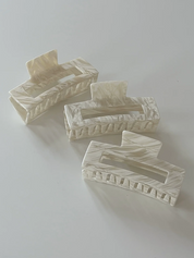 Mila Clip Beige Swirl