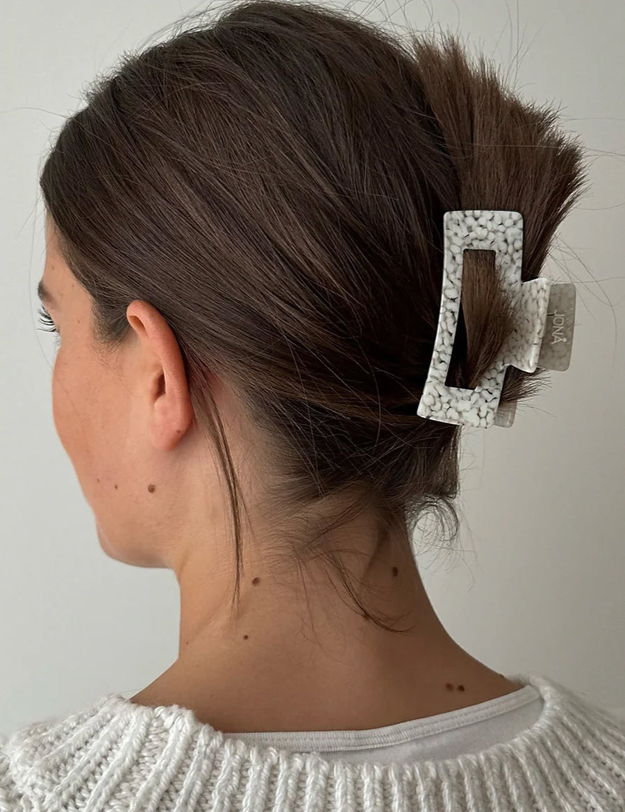 JONA-The-Label-maja-hairclip-snowflake-1.jpg