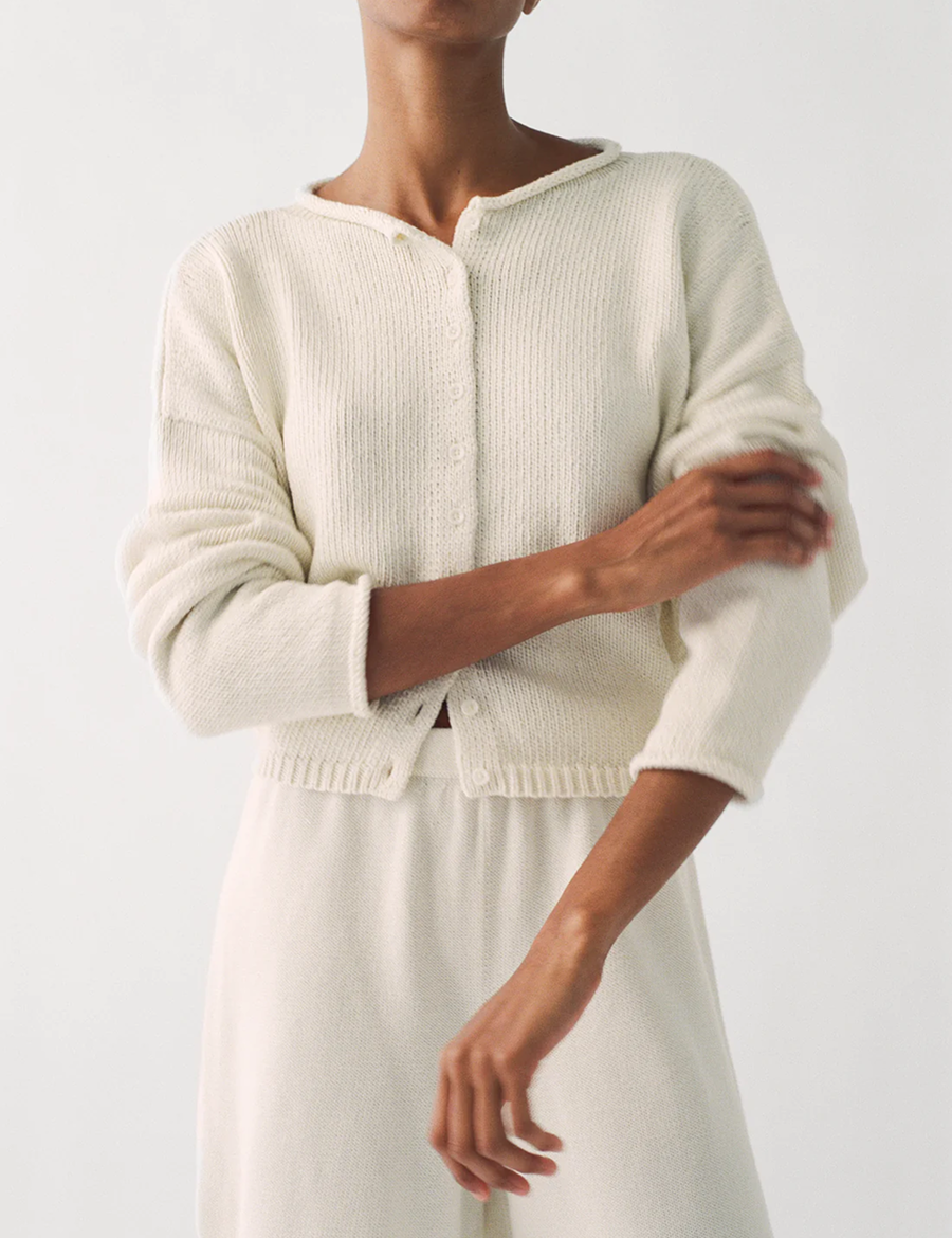 James-Street-Peri-Shrunken-Cardigan-Milk-White-Detailfoto.png