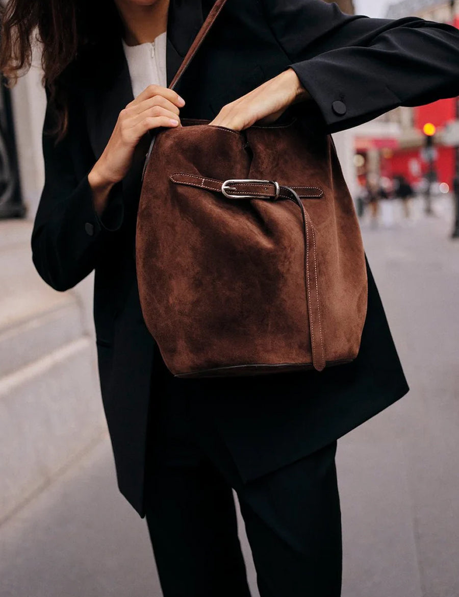 Liffner-belted-bucket-bag-large-dark-brown-suede-Mood.jpg
