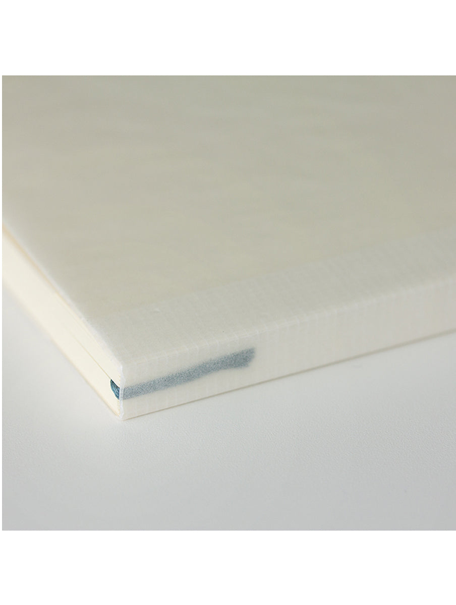 Midori MD Notebook A6 Liniert Detailansicht Buchrücken