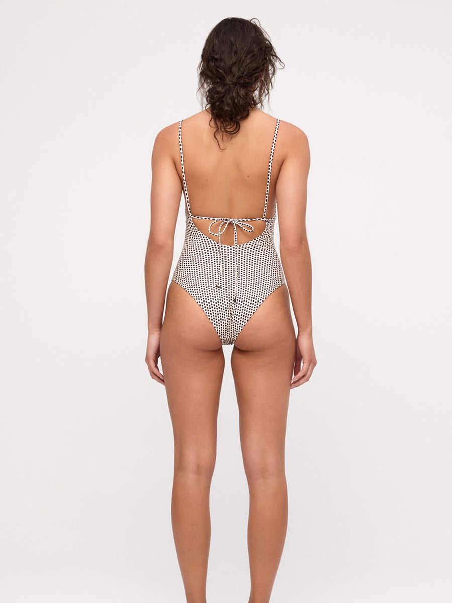 One Piece - Natural Spot