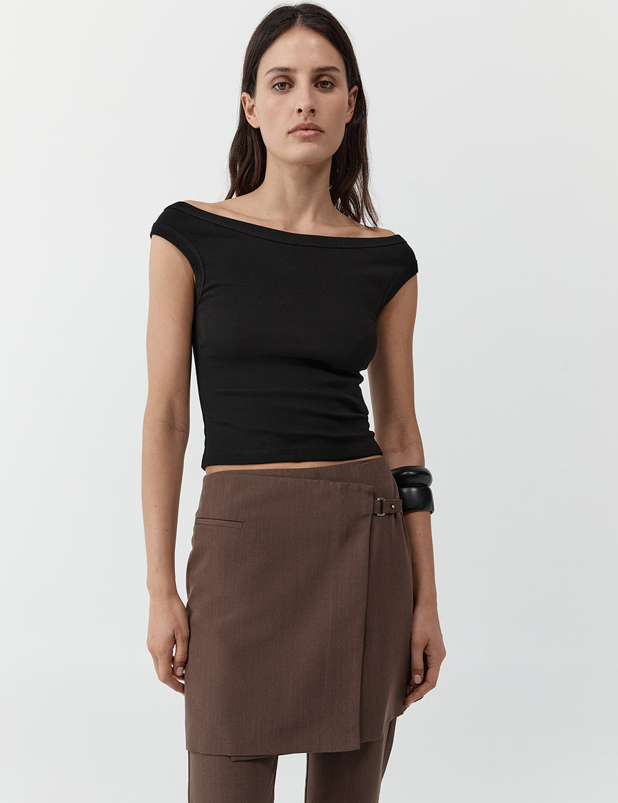 Organic-Cotton-Offshouler-Top-Black-St.-Agni-Frontansicht.jpg
