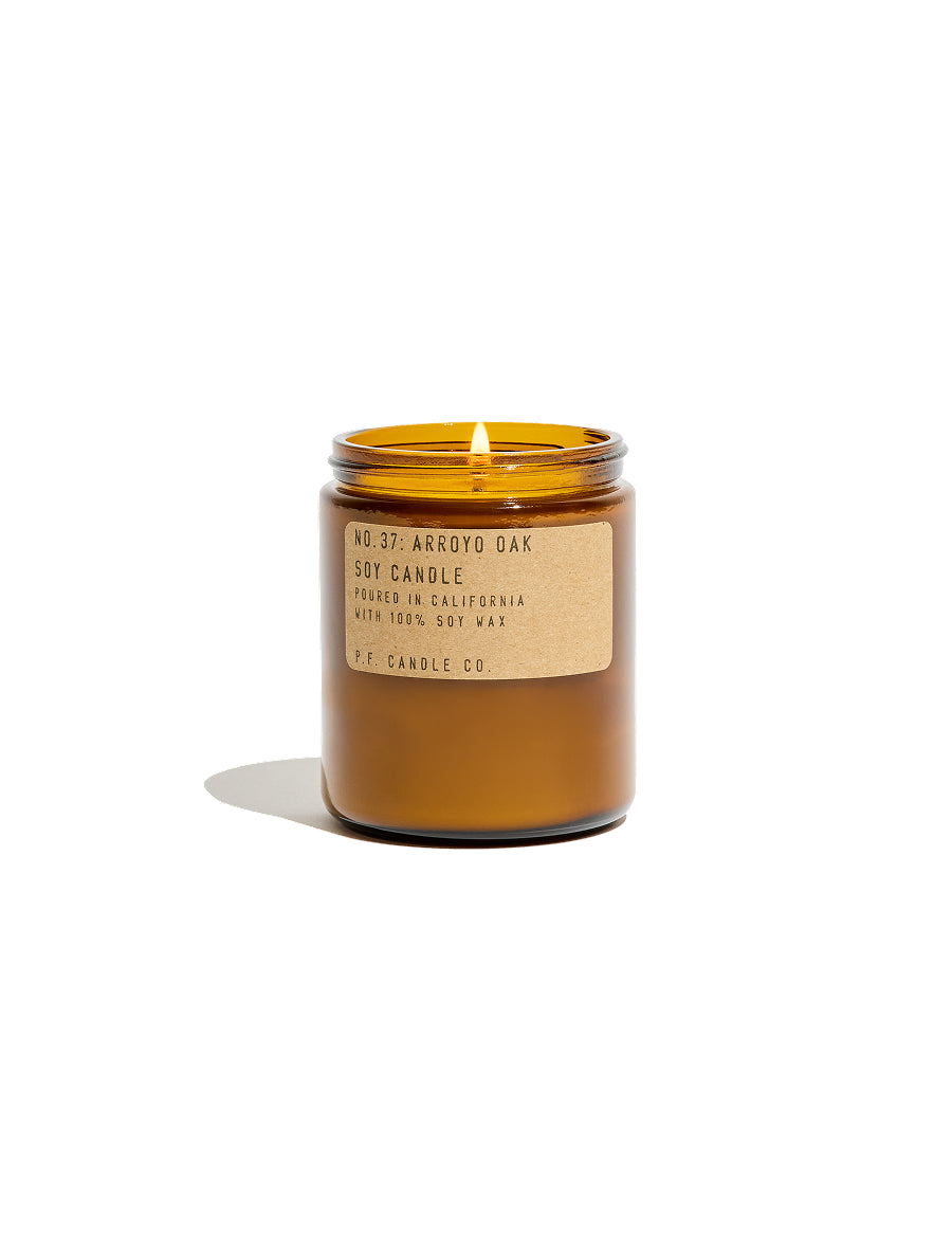PF-Candle-Co-Standard-Candle-Arroyo-Oak-Freisteller-2.jpg