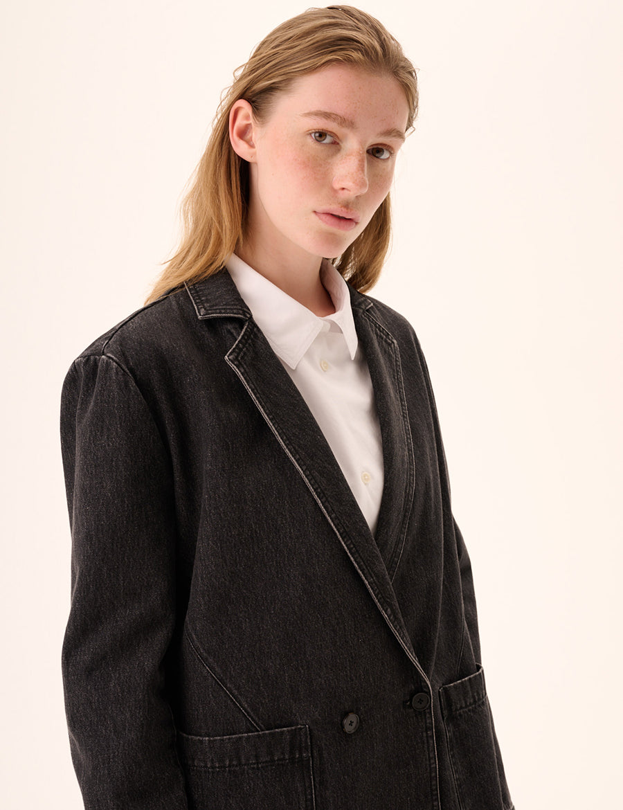Rue-de-Tokyo-Blazer-Charli-Denim-Model-1.jpg