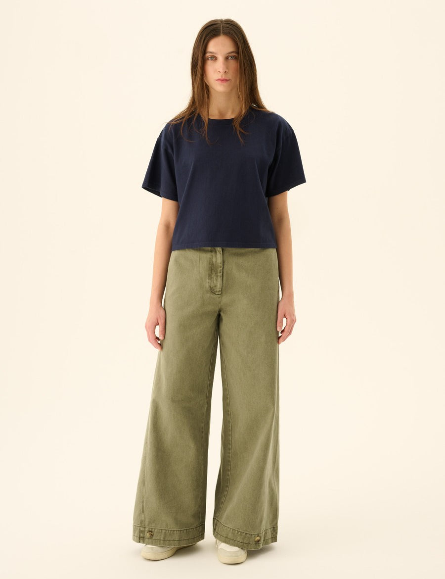Rue-de-Tokyo-Patsy-Faded-Twill-Sage-Green-Model-Front.jpg