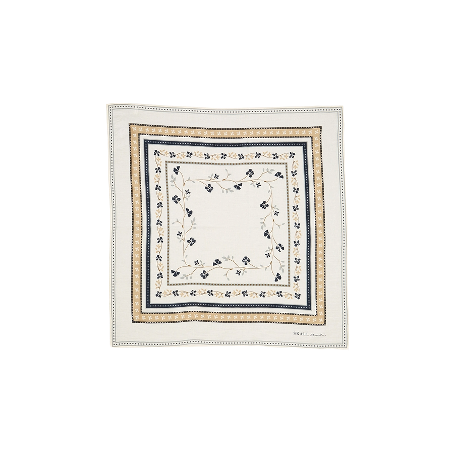 Skall-Studio-Floral-Scarf-55x55-ivory-freisteller.png