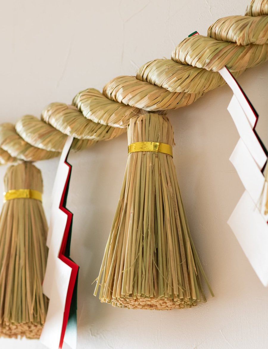 Takubo-Three-Tassel-ShimenawaSanbonbusa-Shimenawa.jpg