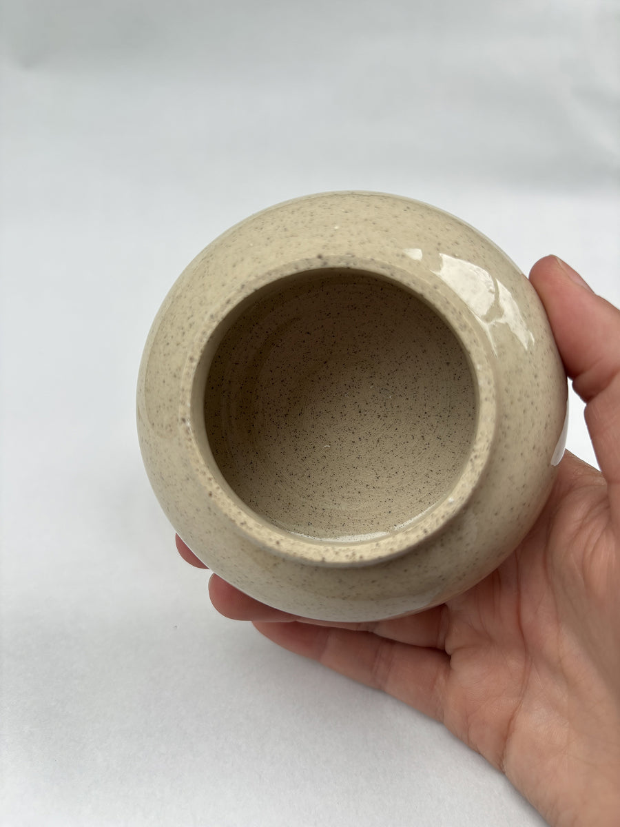 We Are Studio Studio Bijou Jar Beige Deckel Detailansicht 