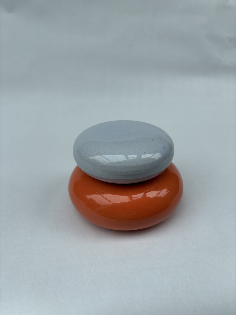 We Are Studio Studio Bijou Jar Blau Orange geschlossene Frontansicht