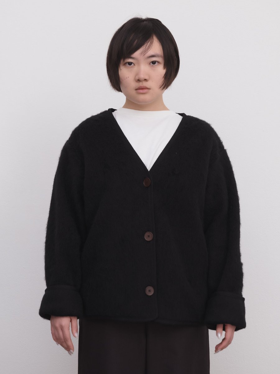 Baserange Enki Jacket Black – Produktbild