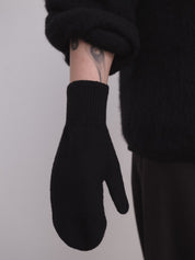 Baserange Enso Mittens Black – Produktbild