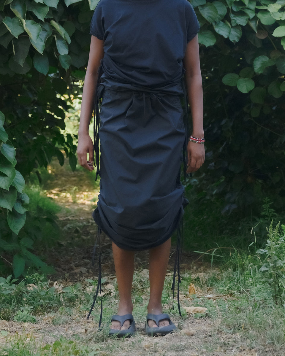Pictorial Skirt - Black