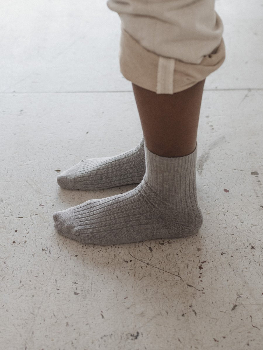 Baserange Rib Overankle Socks Grey Melange – Detailbild 3