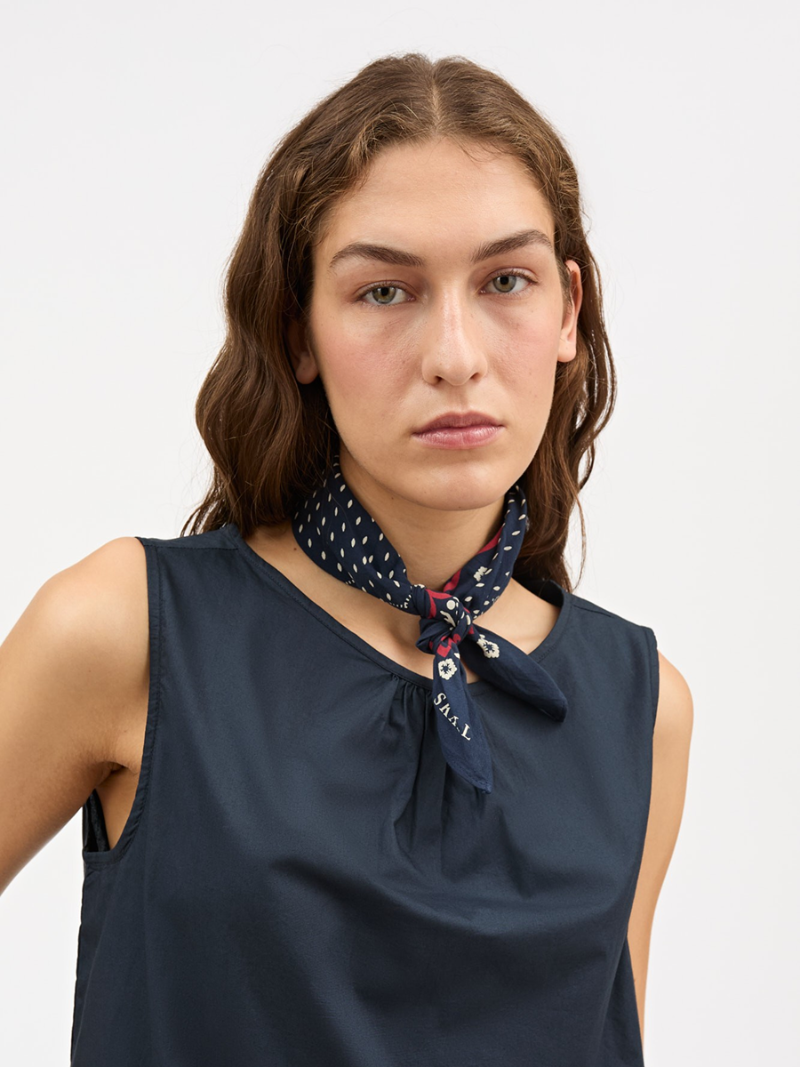 Skall Studio Juniper Scarf Navy/Red/Ecru – Detailbild 1
