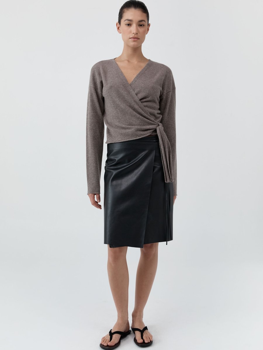 St. Agni Cashmere Wrap Cardigan Vapor – Produktbild