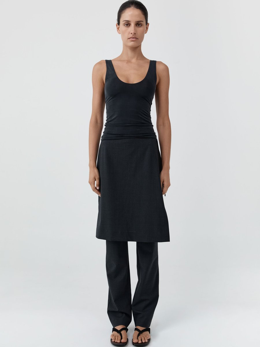 St. Agni Wool Sarong Pants Dark Graphite – Detailbild 4