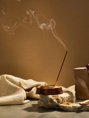 Subtle Bodies Natural Incense - Peruvian Palo Santo  – Detailbild 1